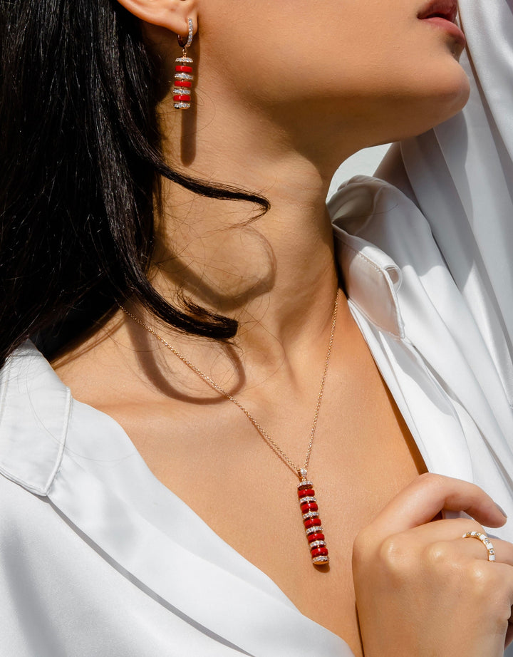 The Treasures L vertical stone Pendant